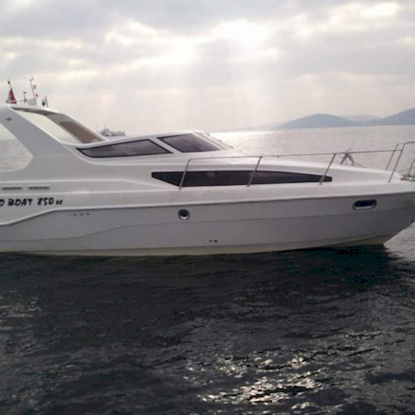 850CC Cabin Cruiser - Euro Boat