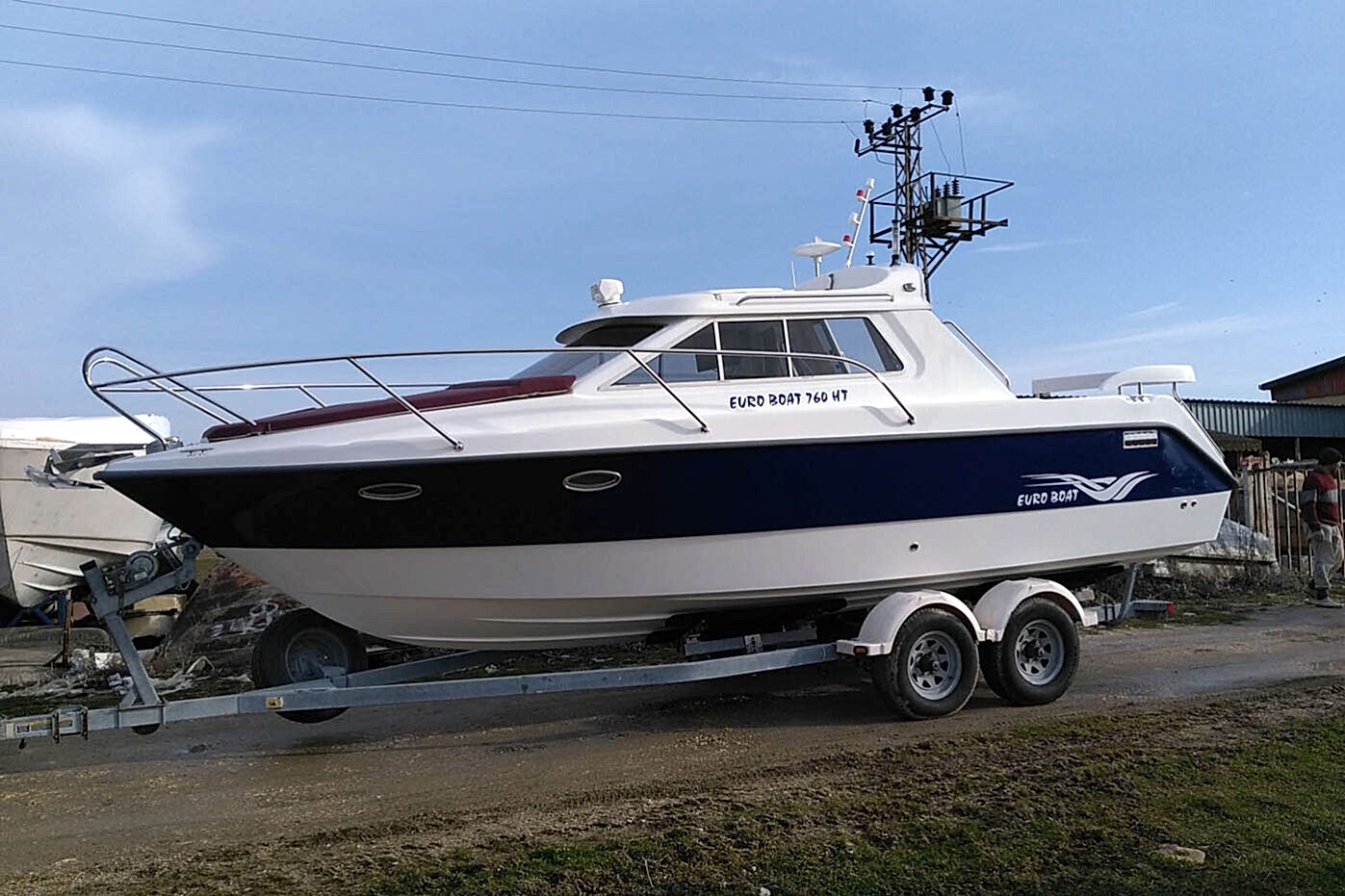 760HT Hard Top | Motoryat