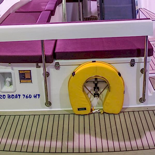 760HT Hard Top | Motoryat
