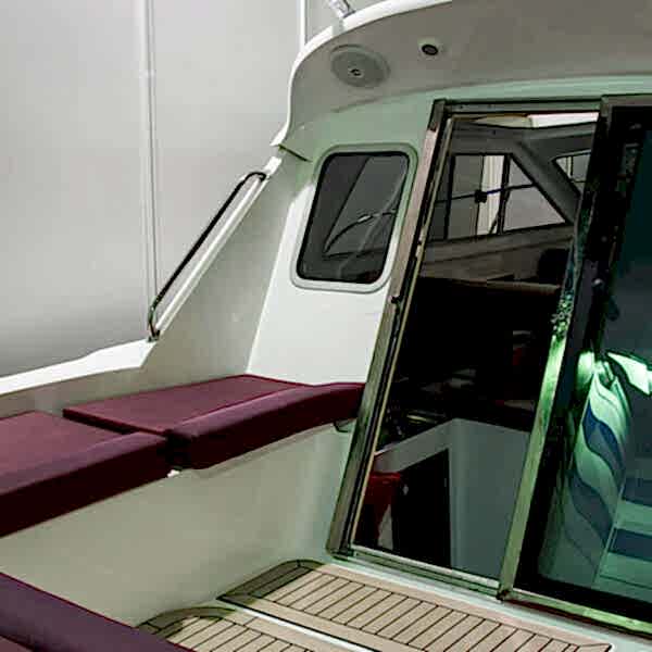 760HT Hard Top | Motoryat
